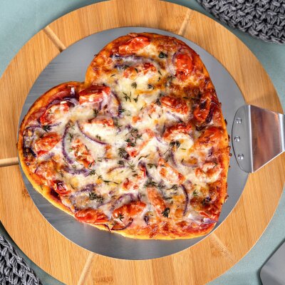 Herz Pizza einfach zuhause selber machen - Herz Pizza einfach zuhause selber machen