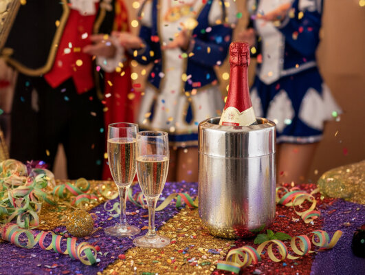 5 Must-Have Produkte für deine perfekte Karnevals-Party - 5 Artikel für deine Karnevals-Party | Praktische Must-Haves für Gastgeber